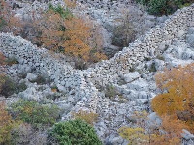Slika suhozidi-velebit3.jpg 1